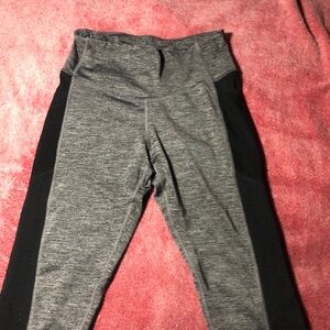 Champion women’s stretch workout pants MED